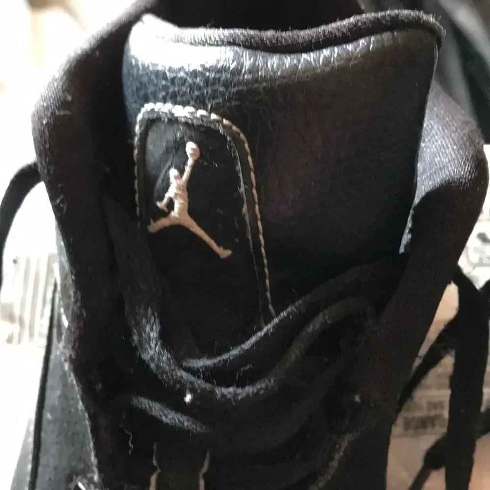 Black Jordan Sneakers sz. 5.5